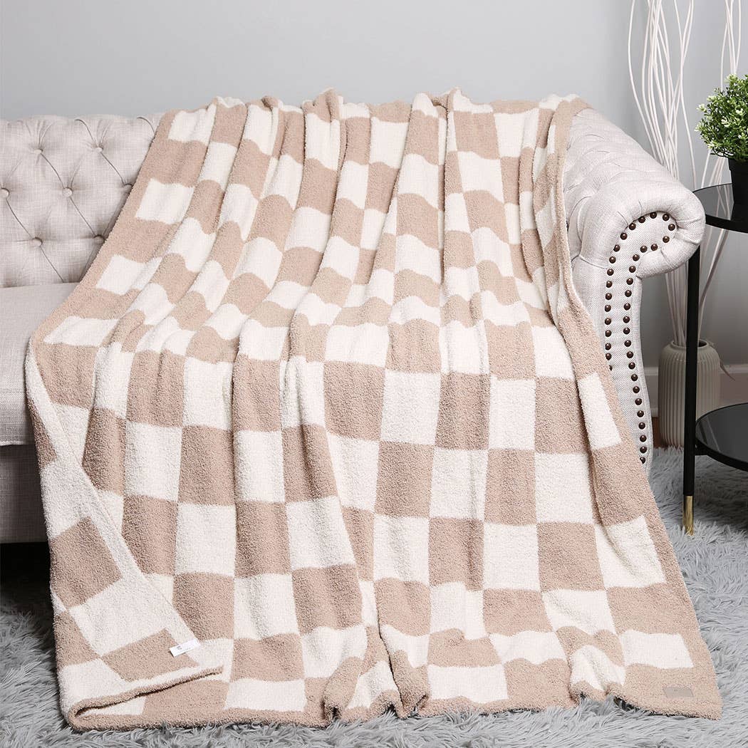 Checkerboard Patterned Throw Blanket: Green / ONE SIZE Fashion City