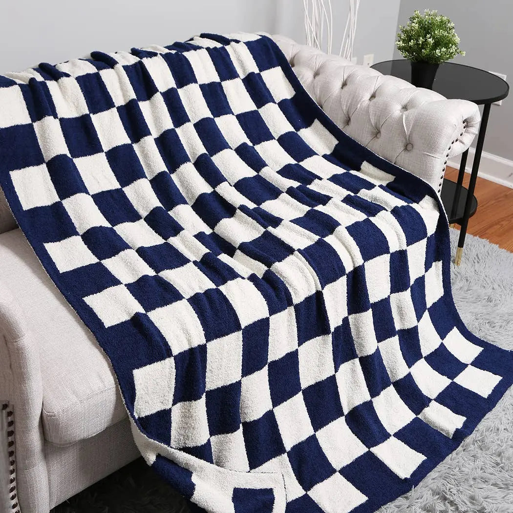 Checkerboard Patterned Throw Blanket: Green / ONE SIZE Fashion City