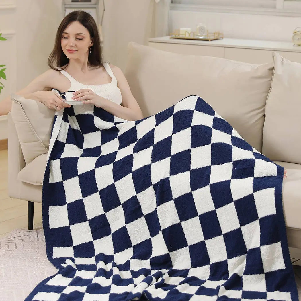 Checkerboard Patterned Throw Blanket: Pink / ONE SIZE Fashion City