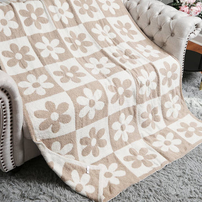 DAISY AND CHECKERED Print Soft Cozy Throw Blanket: PINK / ONE SIZE Fashion City